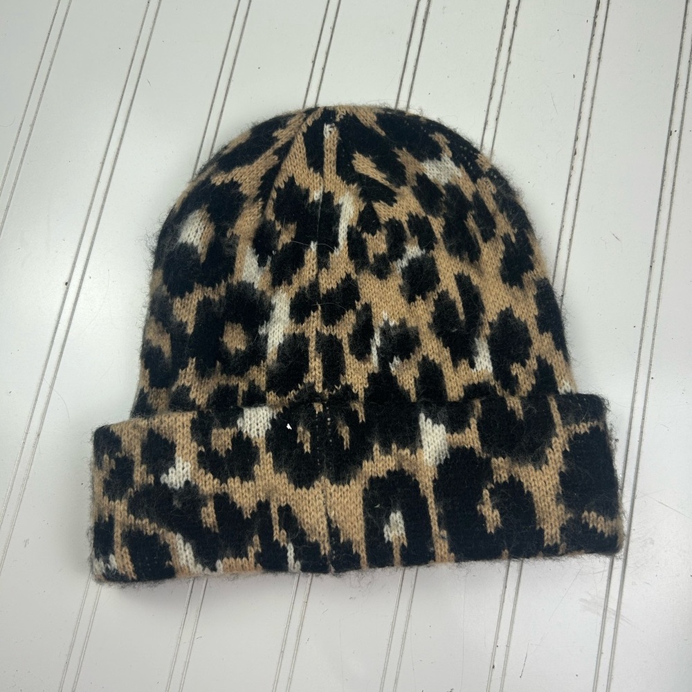 Kate Spade Brushed Leopard Animal Print Knit Hat Beanie Womenโs One Size - Picture 3 of 7